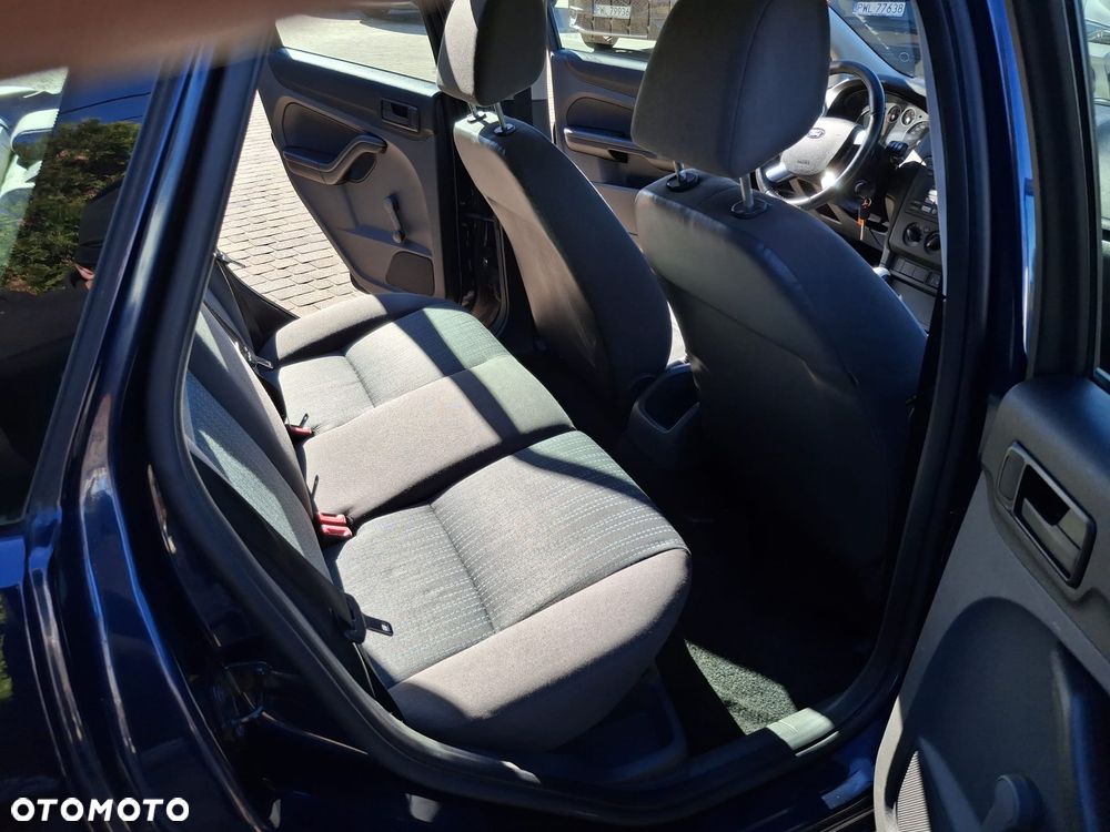 Ford Focus 1.8 Connection - 14