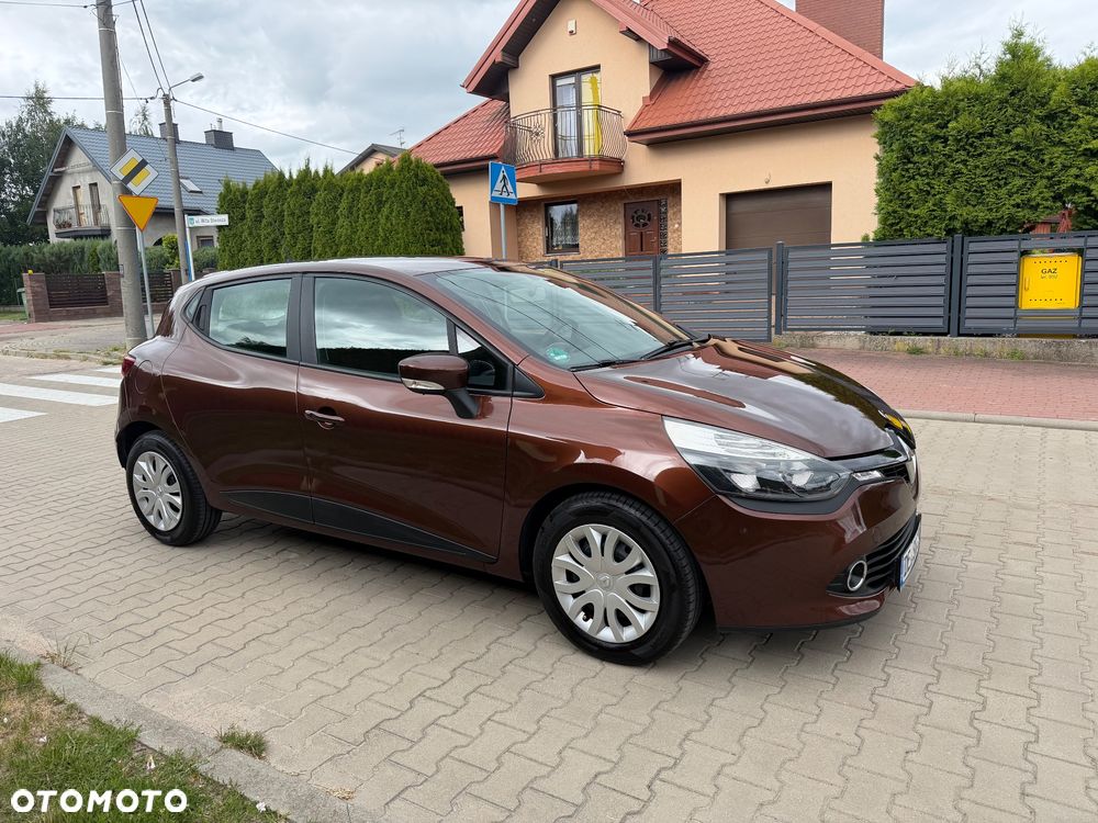 Renault Clio 1.2 16V 75 TomTom Edition - 14