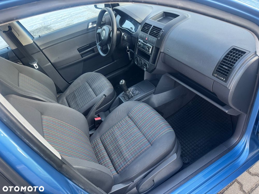 Volkswagen Polo 1.2 Comfortline - 12