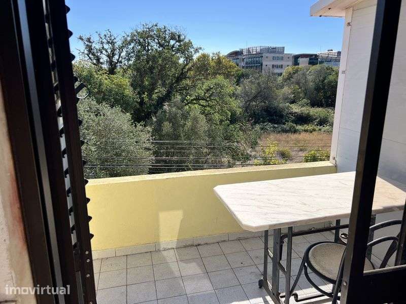 T2 Equipado, próximo da Quinta da fonte (Paço de Arcos ) - Grande imagem: 2/10