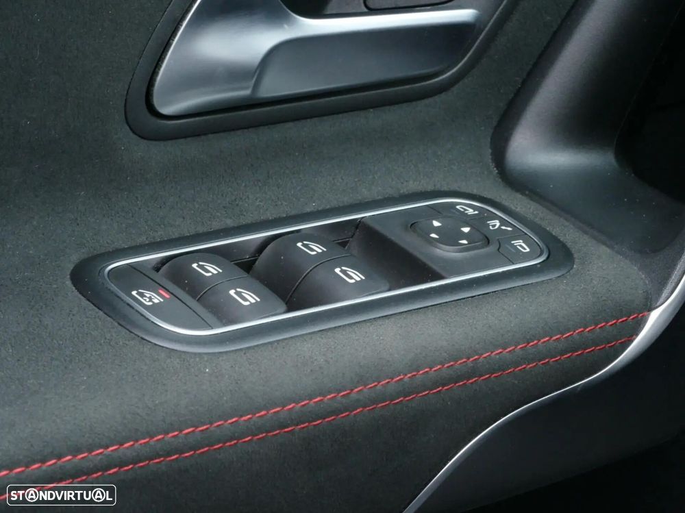 Mercedes-Benz A 35 AMG 4Matic - 36