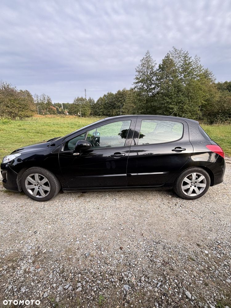 Peugeot 308 2012 photo 3