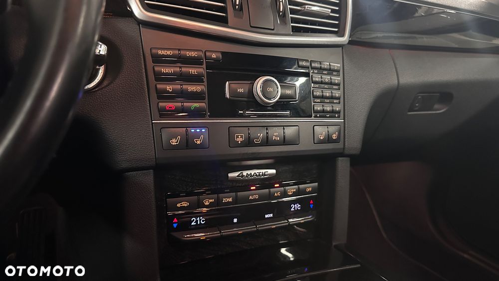 Mercedes-Benz Klasa E 350 CDI DPF 4Matic BlueEFFICIENCY 7G-TRONIC Avantgarde - 13