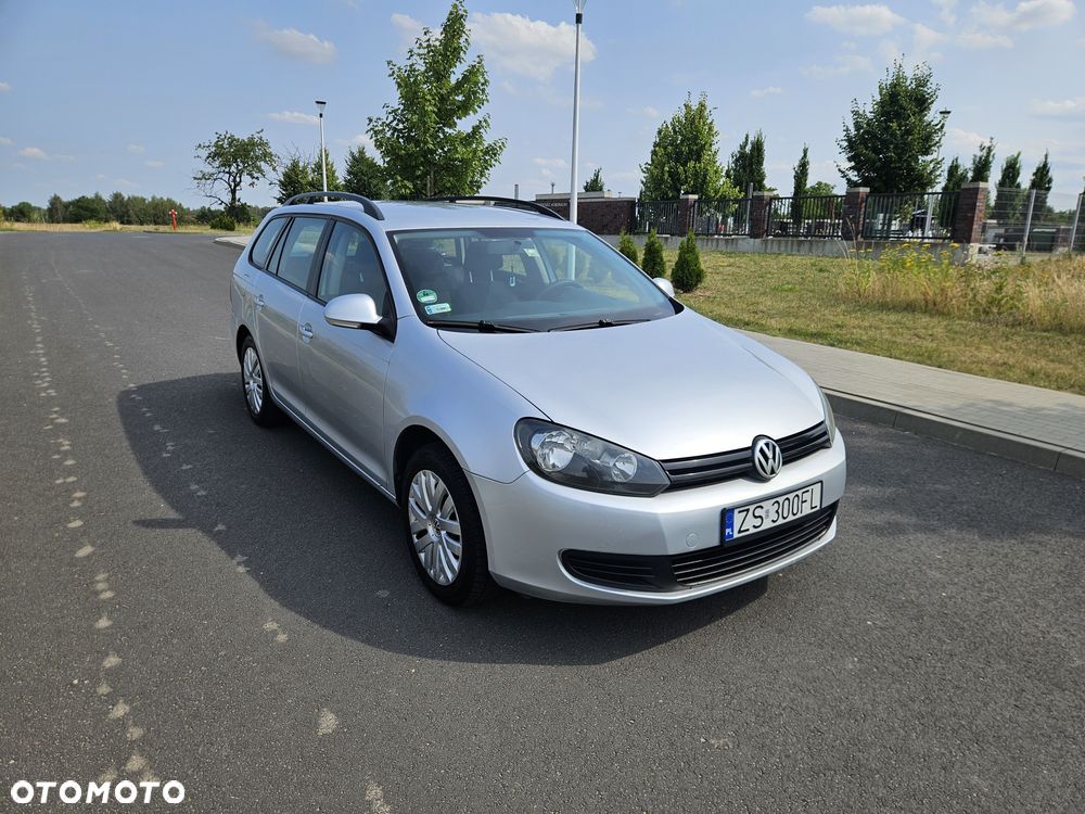 Volkswagen Golf - 1