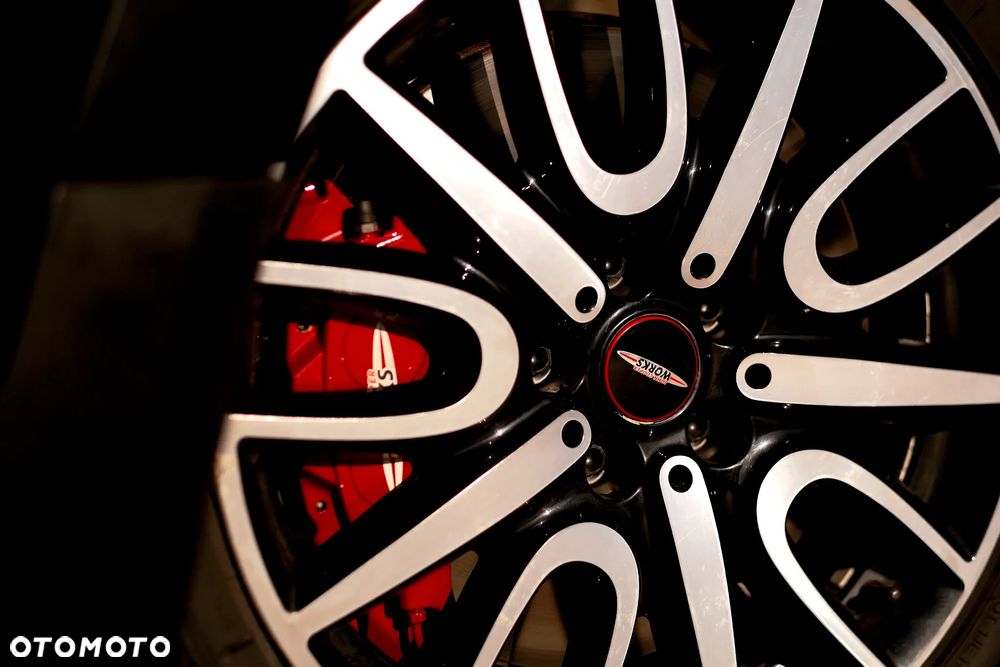 MINI John Cooper Works - 5
