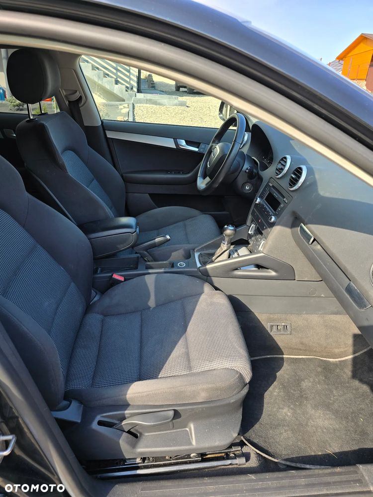 Audi A3 Sportback 1.6 Ambition - 13