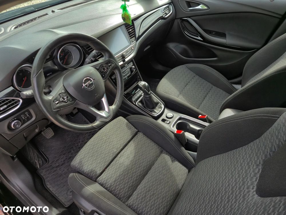 Opel Astra 1.4 Turbo Innovation - 14