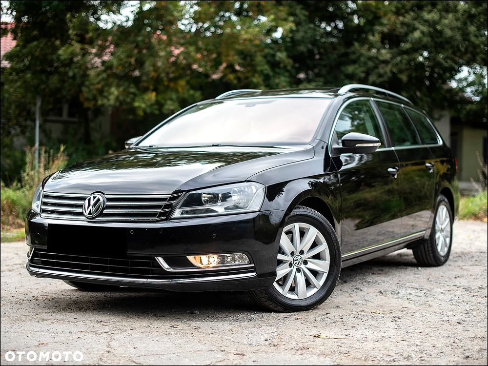 Volkswagen Passat - 1