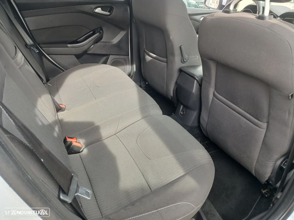 Ford Focus 1.0 SCTi Titanium - 21