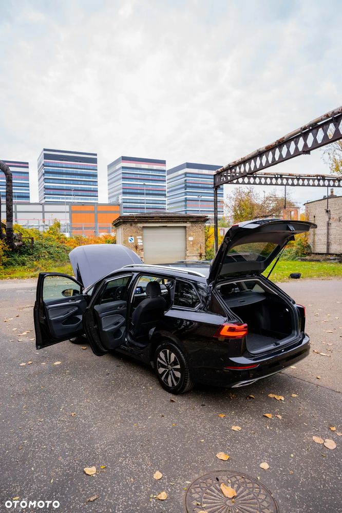 Volkswagen Golf - 36