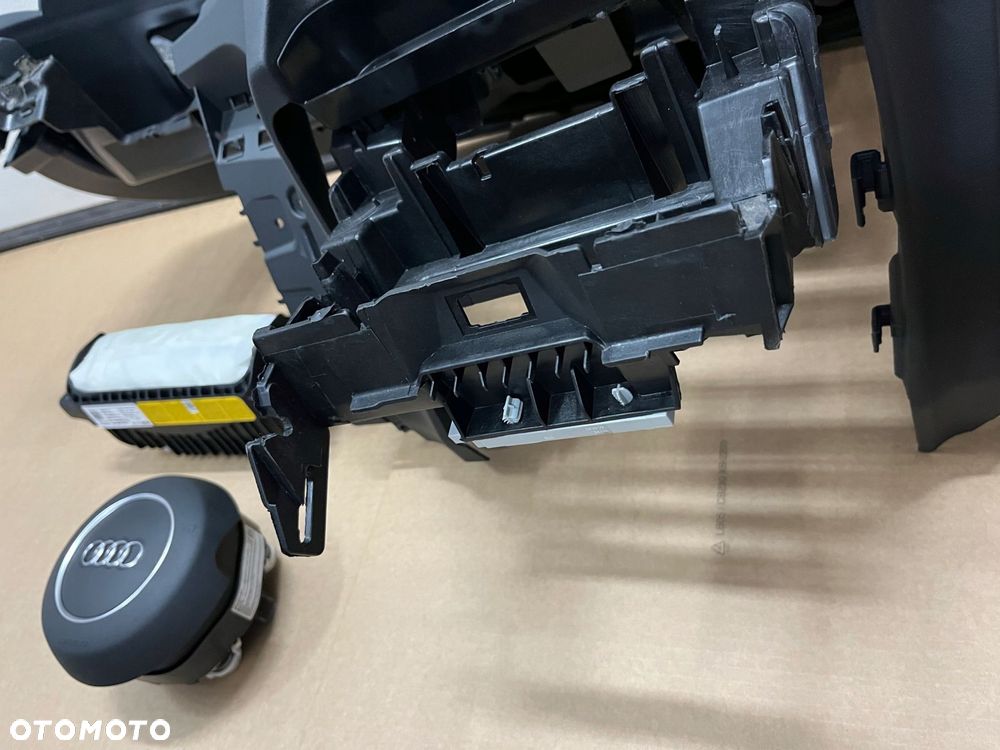 konsola audi q3 8u0 deska rozdzielcza przÓd airbag audi q3 8u0 kokpit pasy - 2