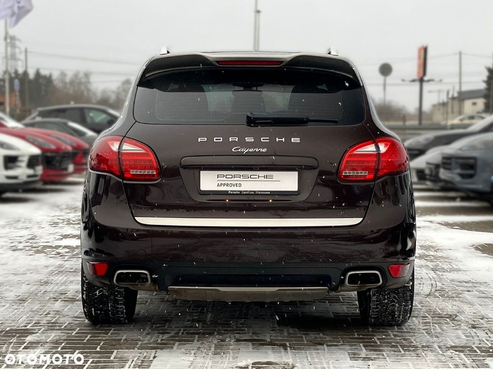 Porsche Cayenne - 12