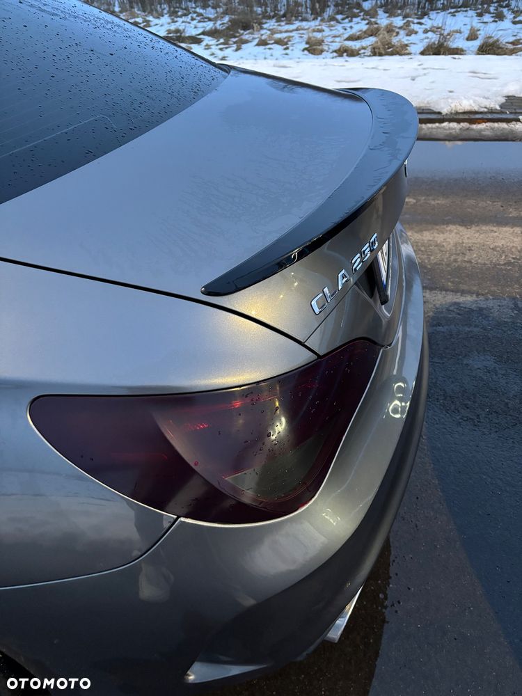 Mercedes-Benz CLA 250 4Matic 7G-DCT AMG Line - 19