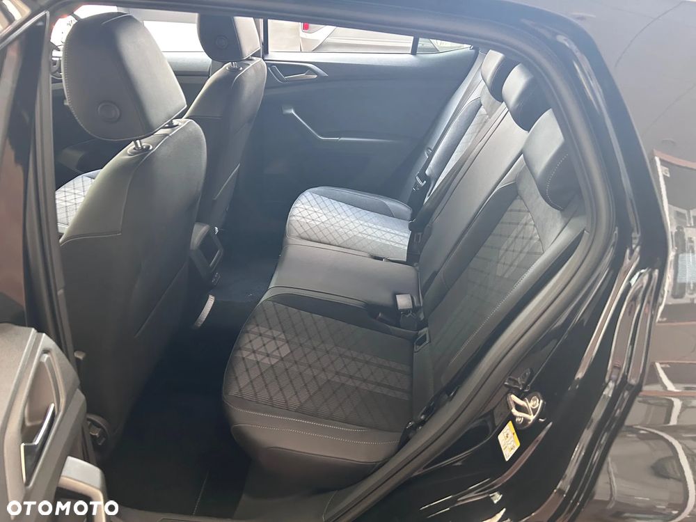 Volkswagen T-Cross - 8