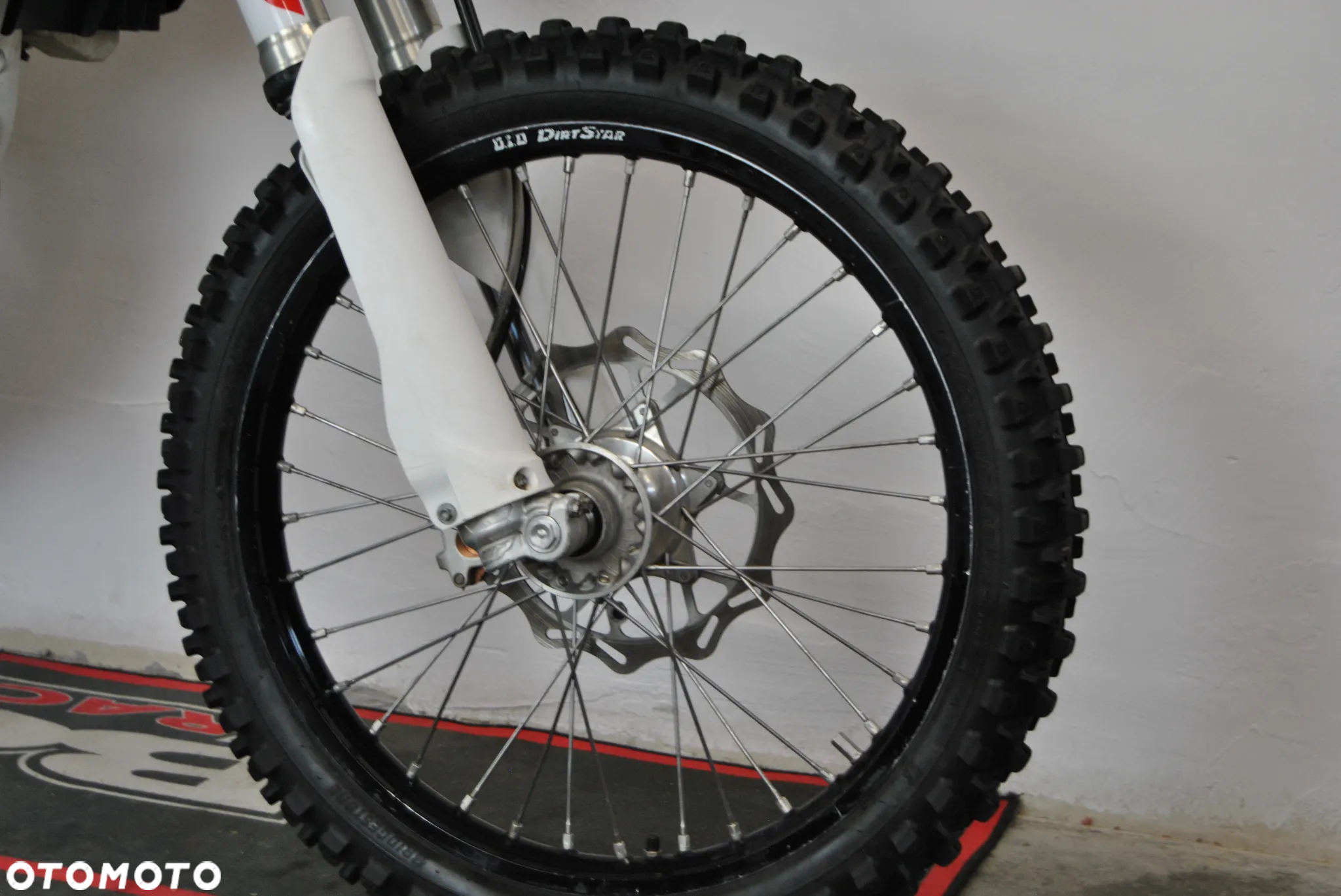 Husqvarna FE - 11
