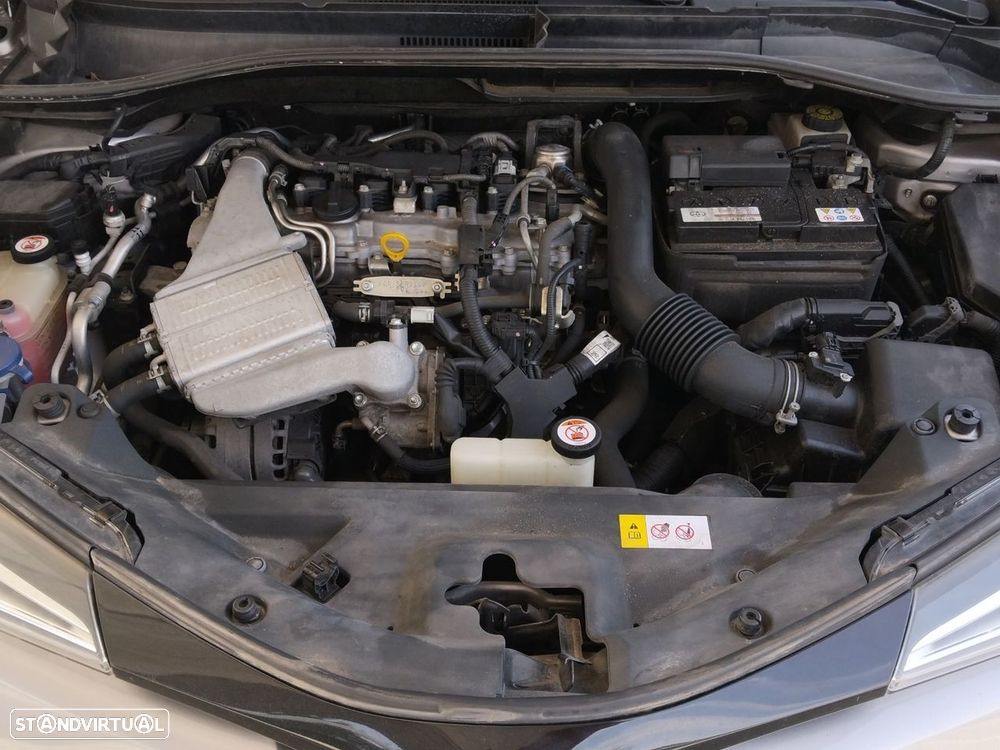 Toyota C-HR - 15