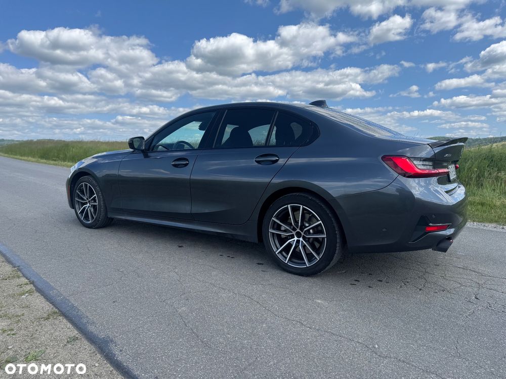 BMW Seria 3 330i xDrive M Sport sport - 13