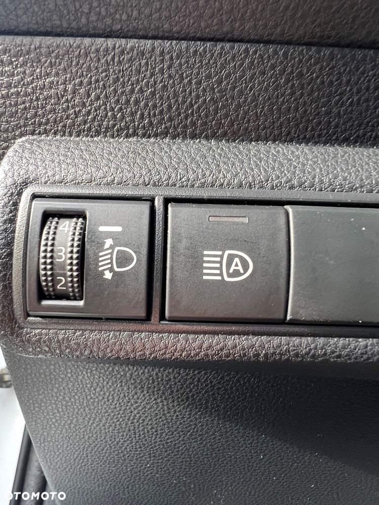 Toyota Corolla - 17