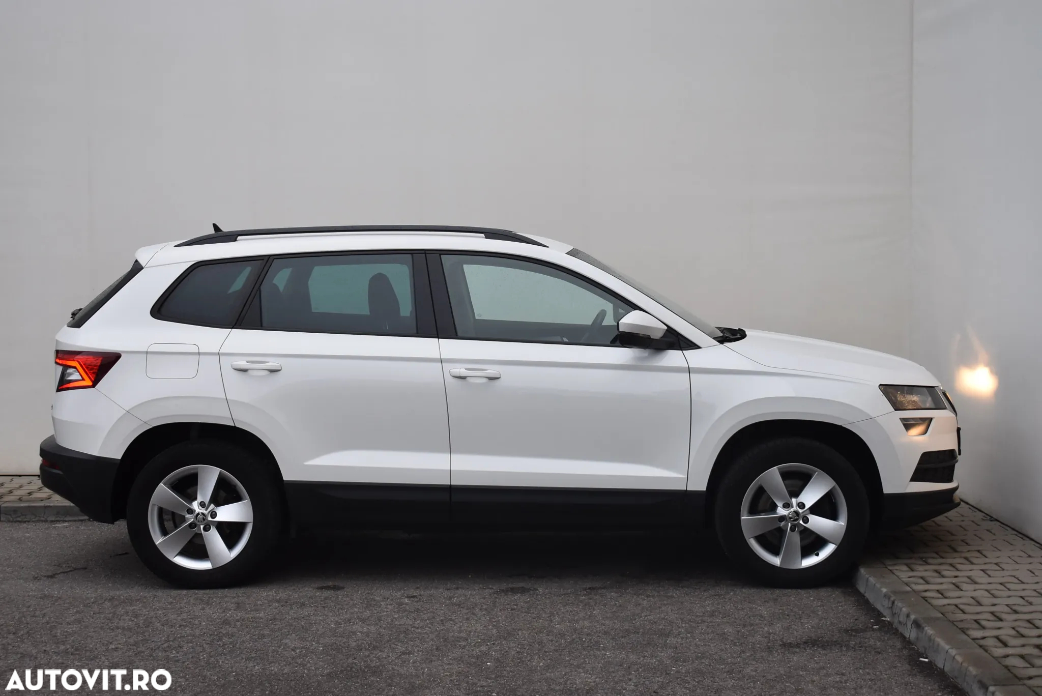 Skoda Karoq 2.0 TDI 4X4 DSG Sportline - 2
