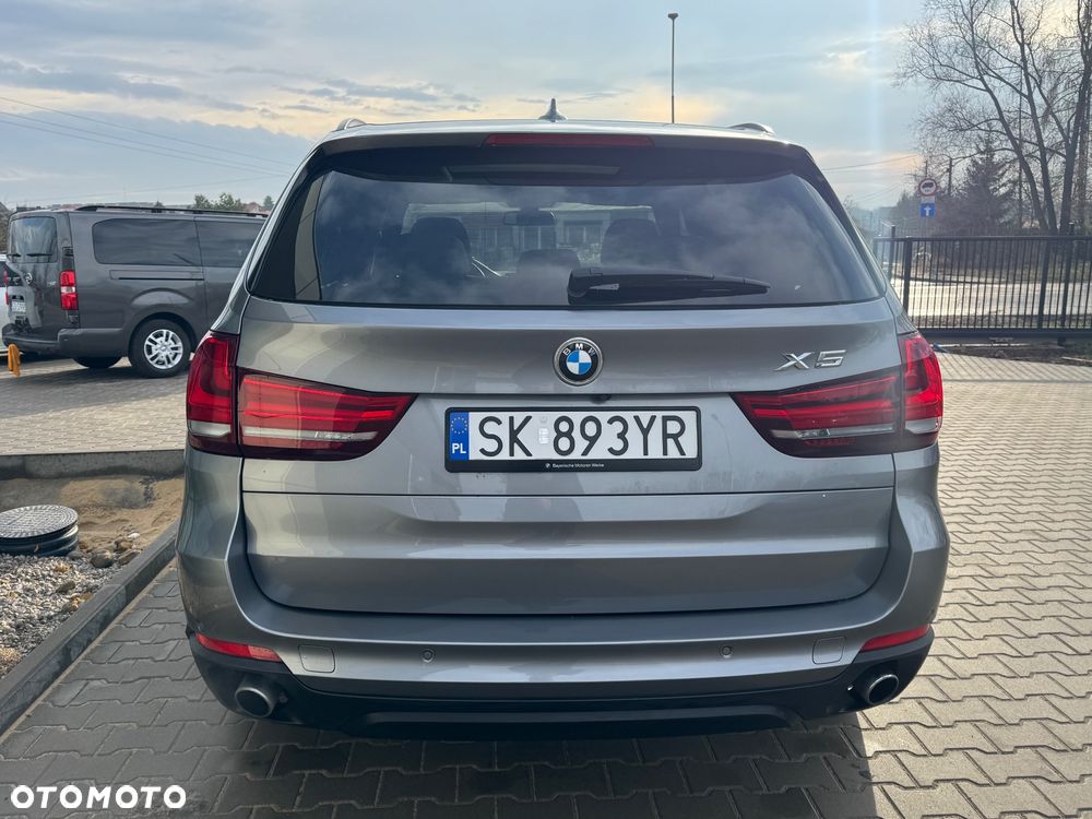 BMW X5 xDrive35i Sport-Aut - 4