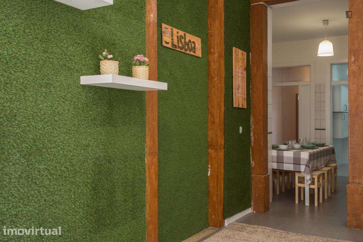 Quarto - localizado em Santos Lisbon - Grande imagem: 5/23
