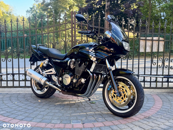 Yamaha XJR
