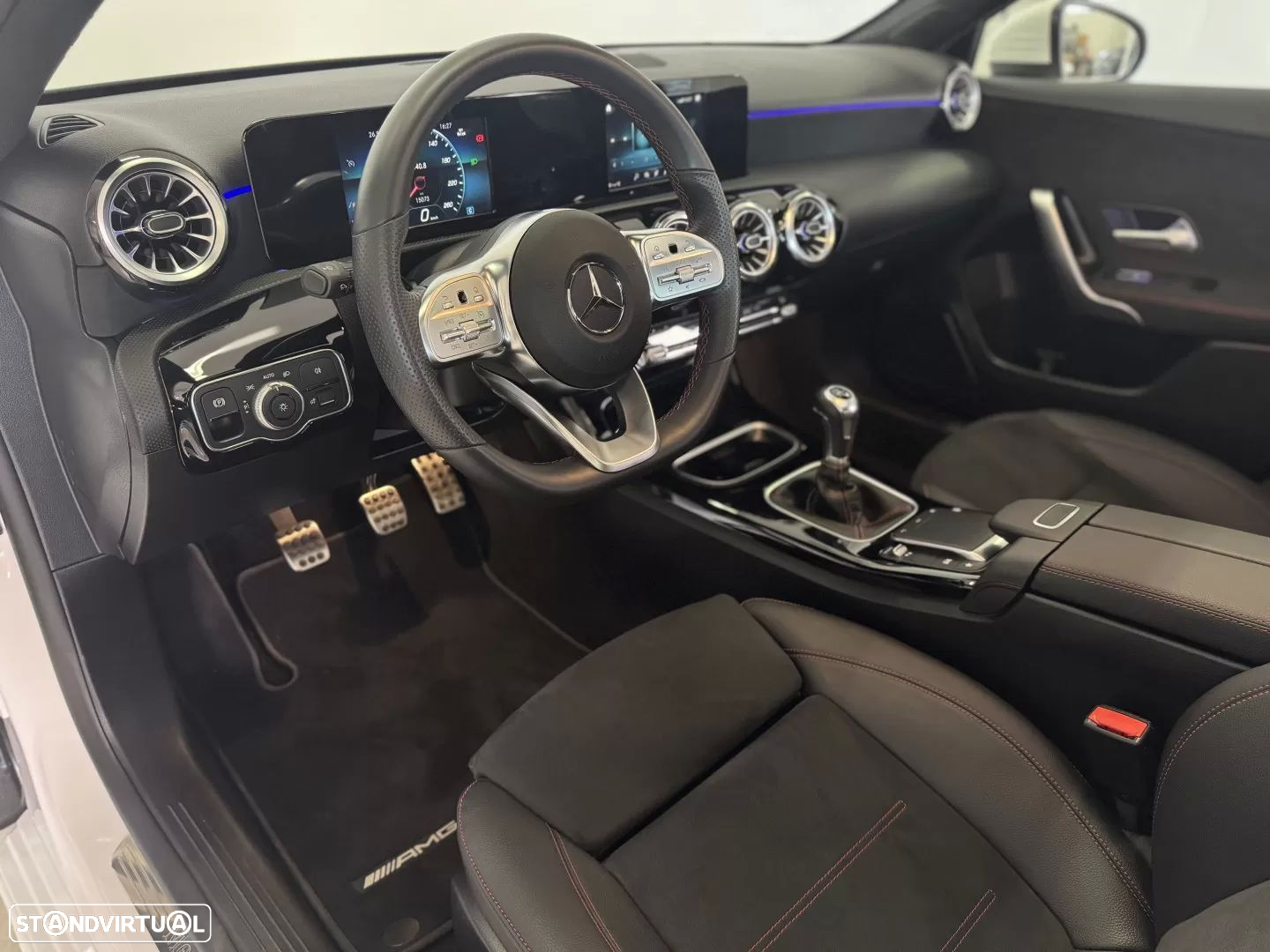 Mercedes-Benz A 160 AMG Line - 26