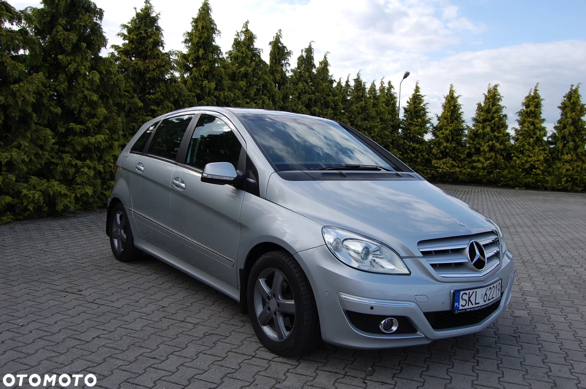 Mercedes-Benz Klasa B 180 BlueEffICIENCY - 2