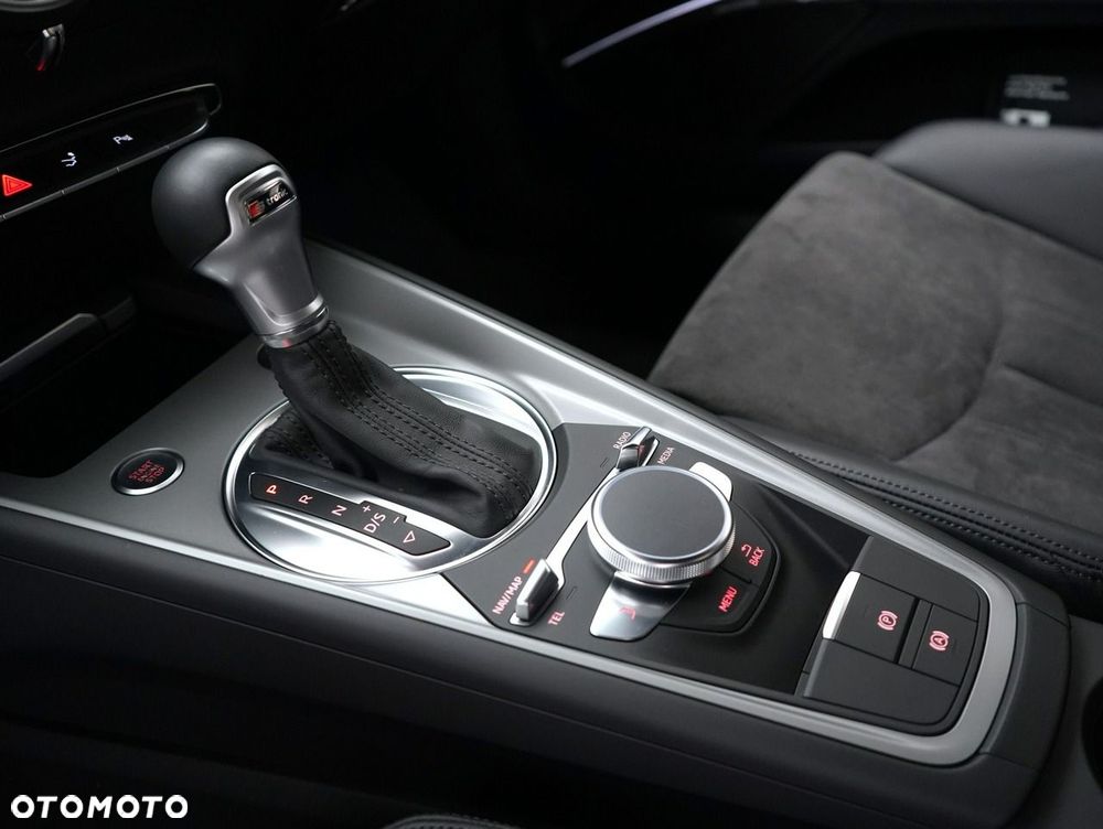 Audi TT Coupé - 18