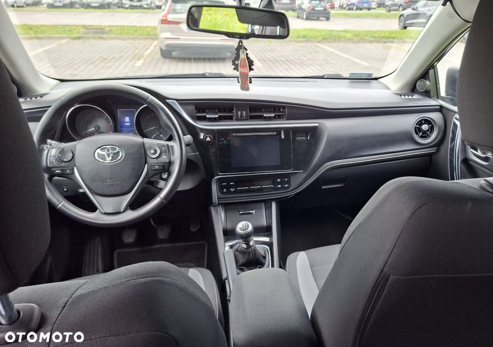 Toyota Auris 1.6 D-4D Comfort - 17