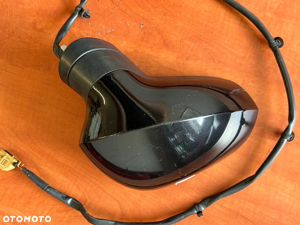 SEAT EXEO 09-13r LUSTERKO PRAWE 5 PINÓW - 2