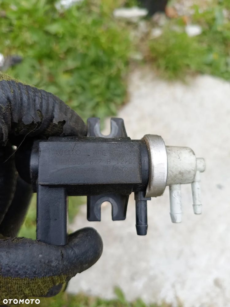 ZAWÓR PODCIŚNIENIA AUDI VW 1J0906627B - 2