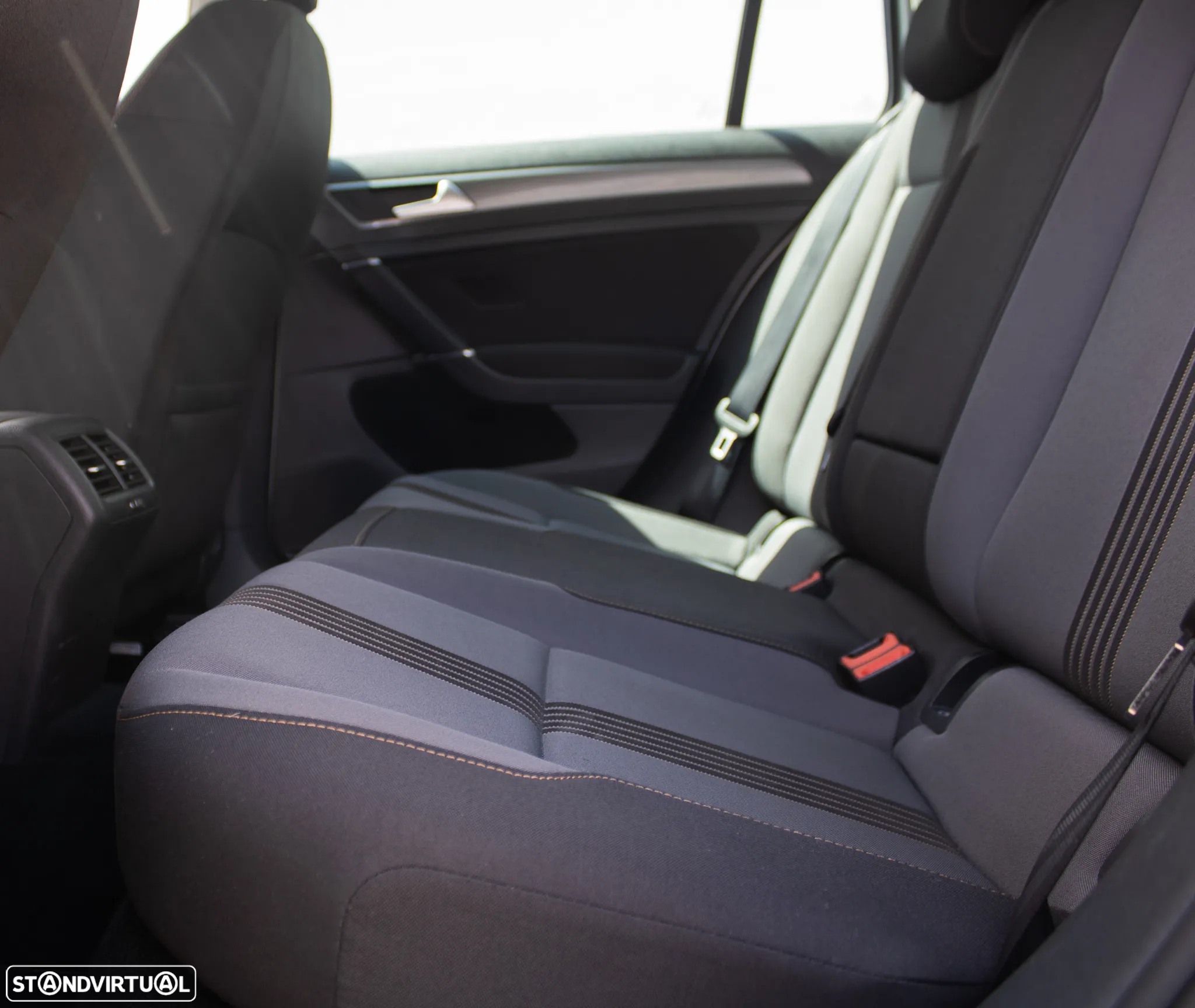 VW Golf Variant 1.6 TDi BlueMotion Allstar - 13
