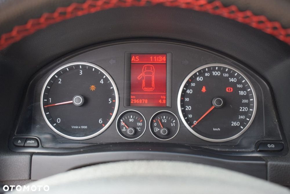 Volkswagen Tiguan - 26