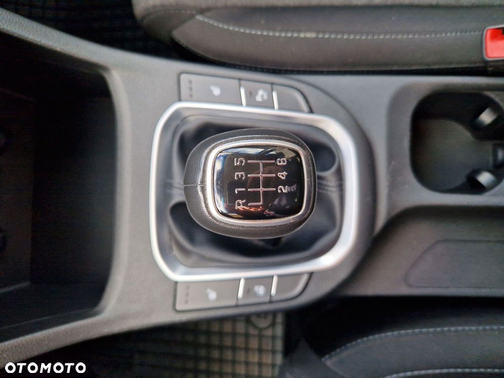 Hyundai i30 - 24