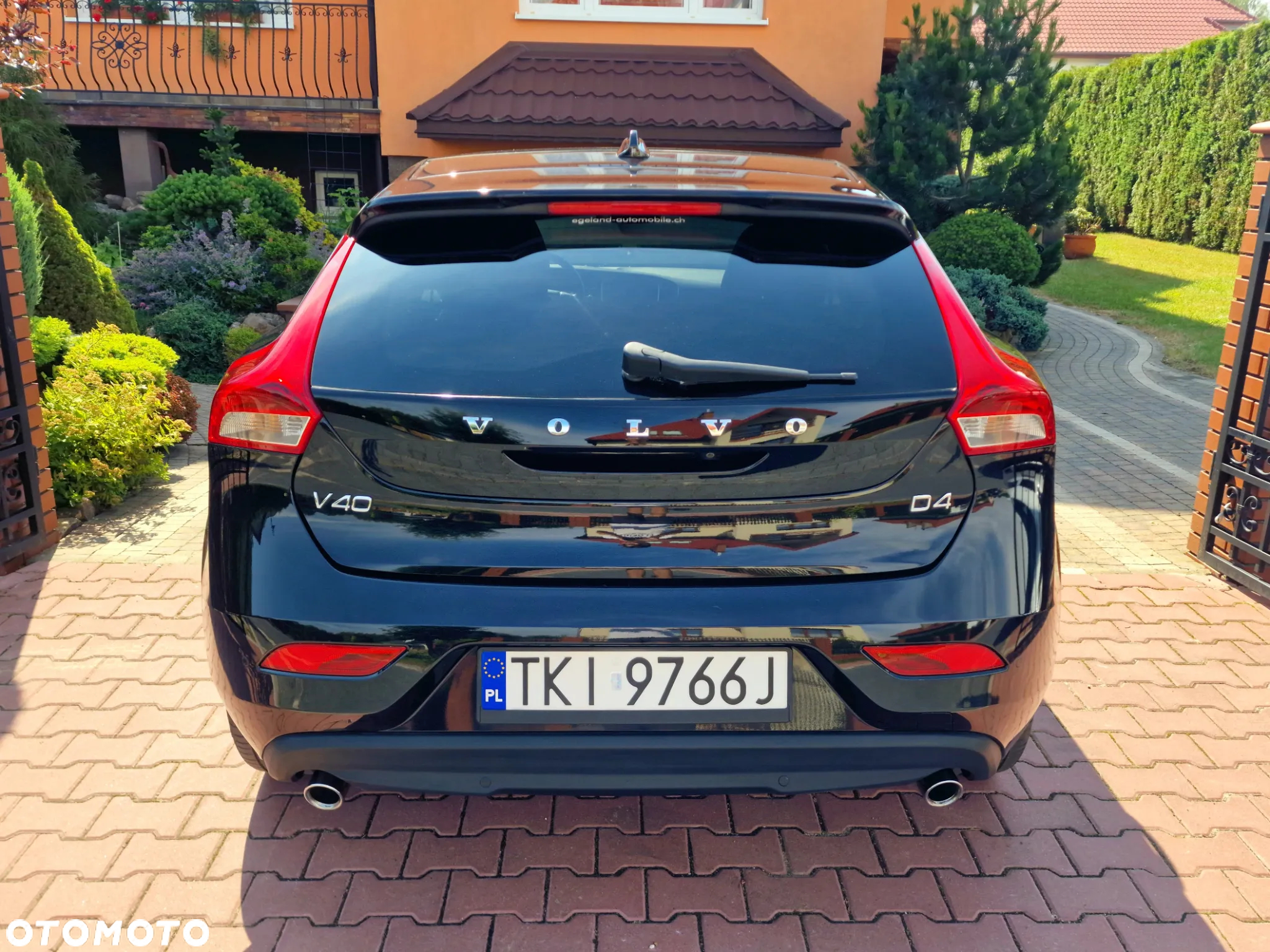 Volvo V40 D4 Summum - 9