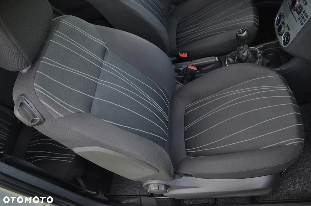 Opel Corsa 1.0 12V Essentia - 22