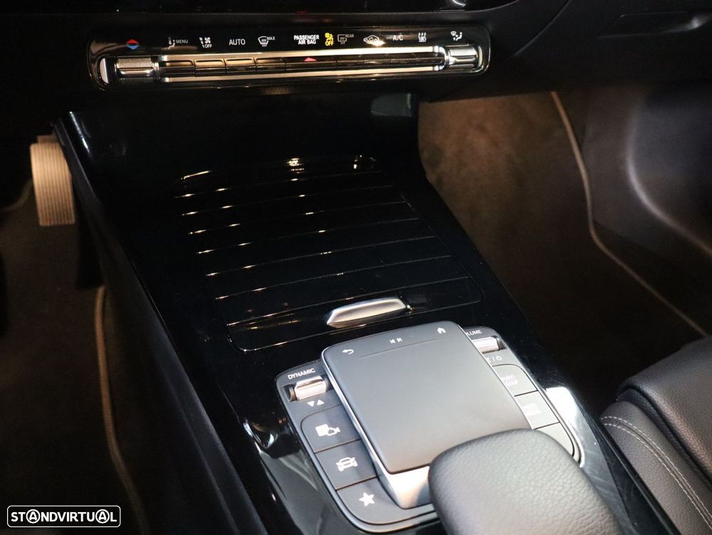 Mercedes-Benz A 250 e Style Plus - 17