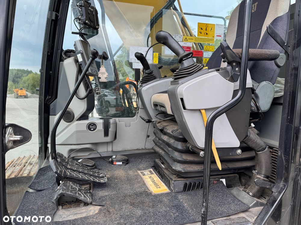 Caterpillar CAT 323FL (320 , 324, 326) - 22