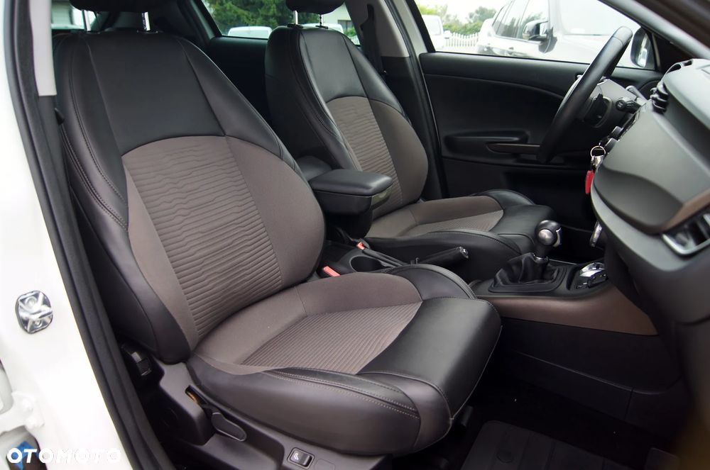 Alfa Romeo Giulietta 1.4 TB MultiAir Exclusive TCT - 17