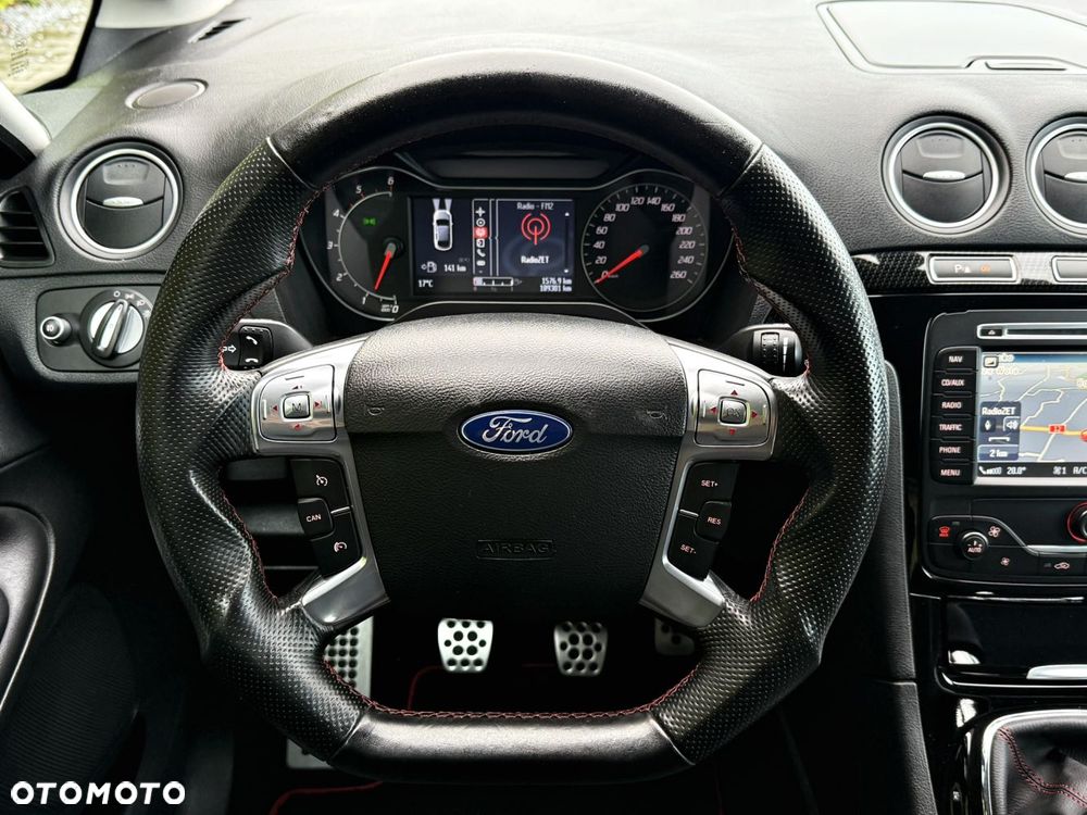 Ford S-Max - 26