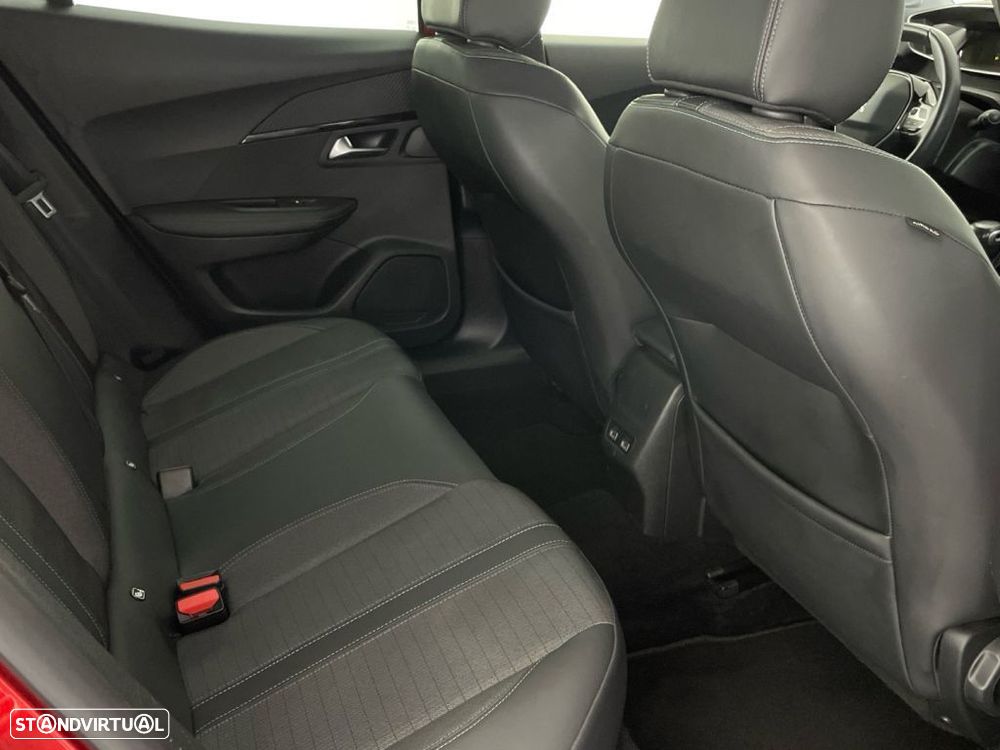 Peugeot 2008 1.2 PureTech Allure Pack - 25