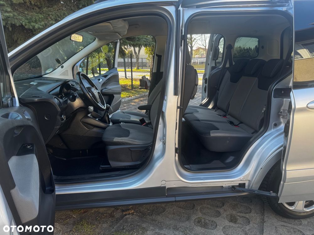 Ford Tourneo Courier 1.0 EcoBoost S&S Ambiente - 12