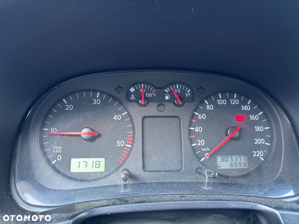 Volkswagen Golf 1.9 TDI Basis - 17