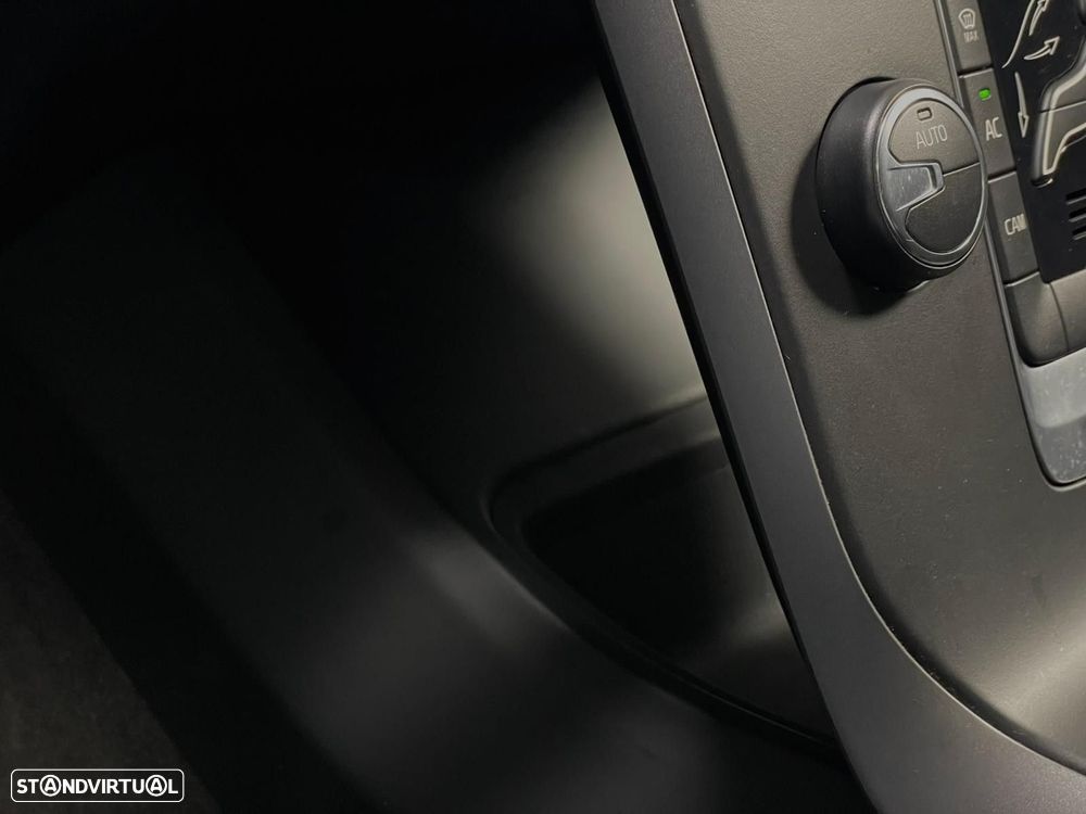 Volvo V40 1.6 D2 Eco Momentum - 20