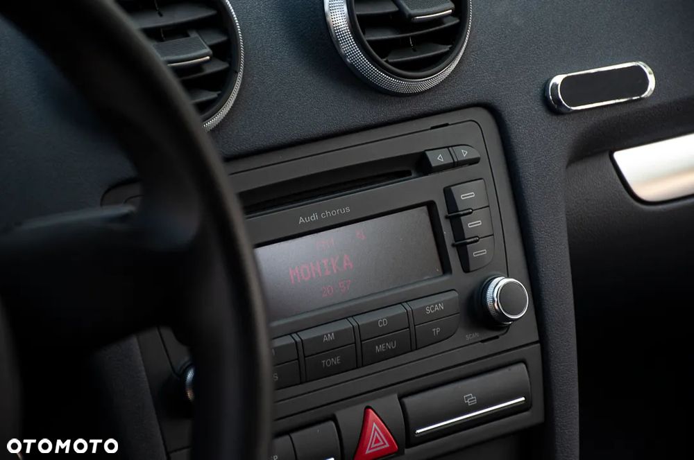Audi A3 3-drzwiowe 1.6 Ambiente - 36