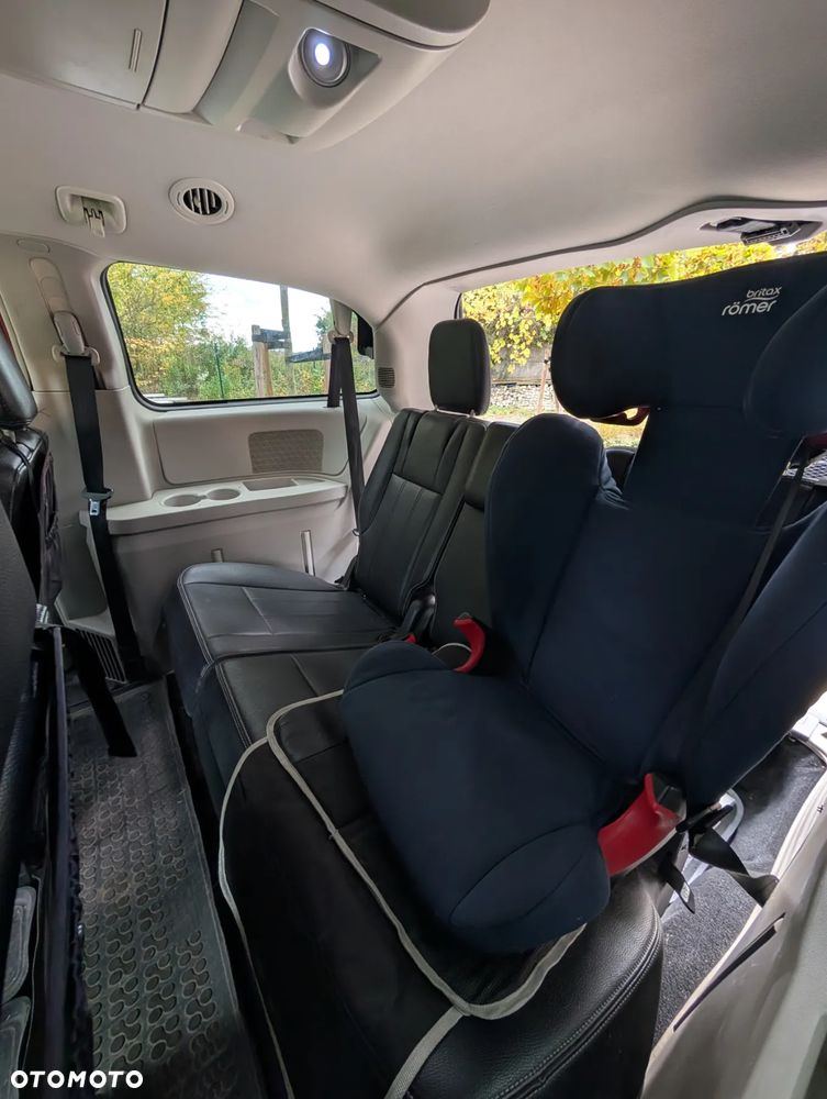 Chrysler Town & Country 3.6 Touring - 18