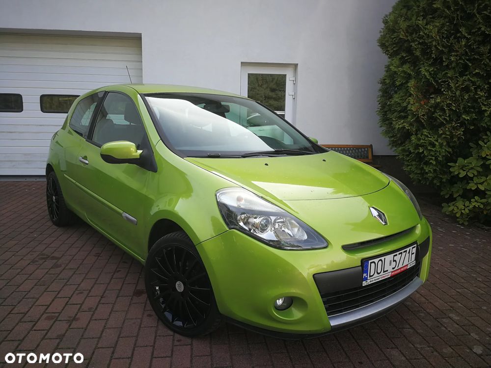 Renault Clio 1.5 dCi Privilege - 1