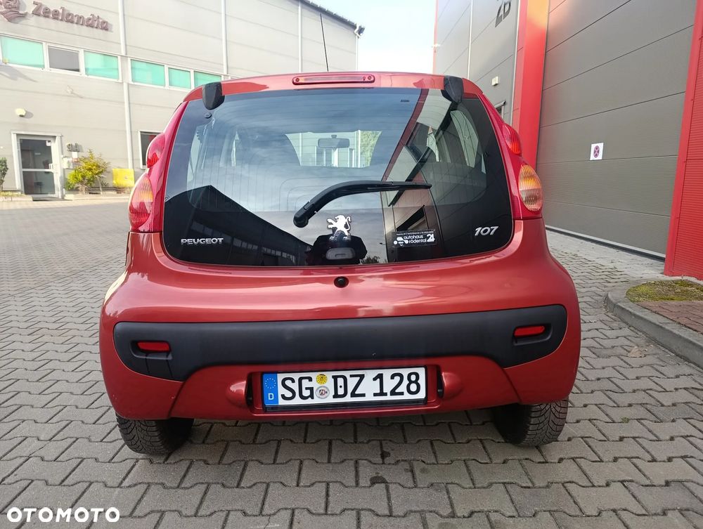 Peugeot 107 - 10