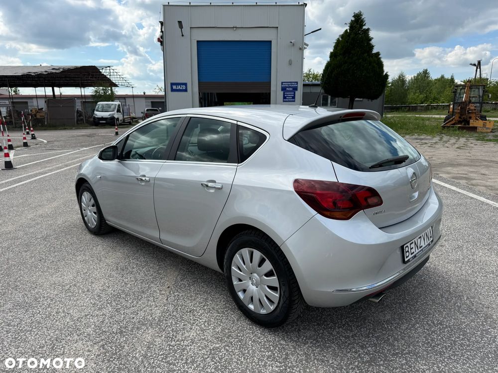 Opel Astra 1.4 Turbo Active - 32